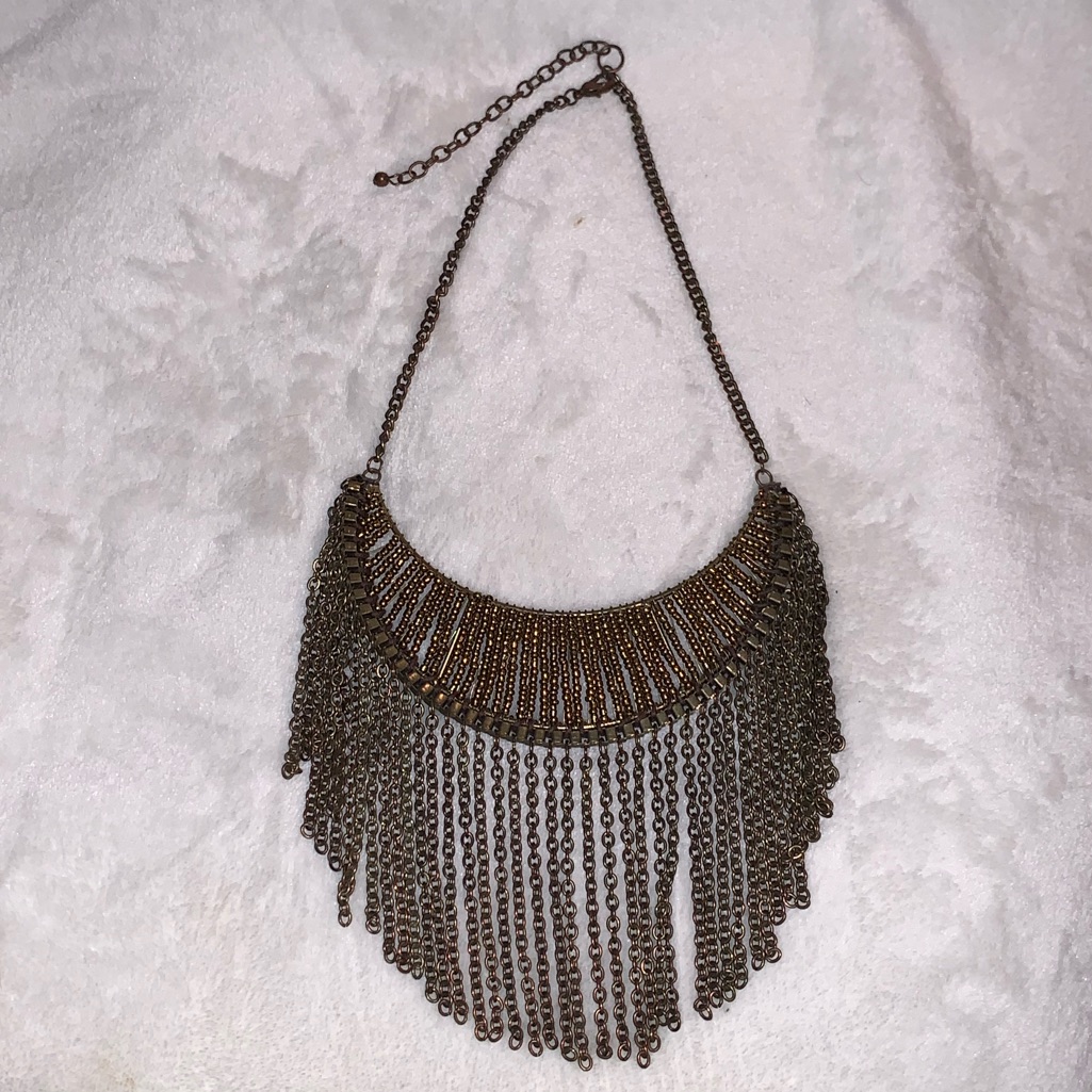 425 Beautiful Necklace 18$